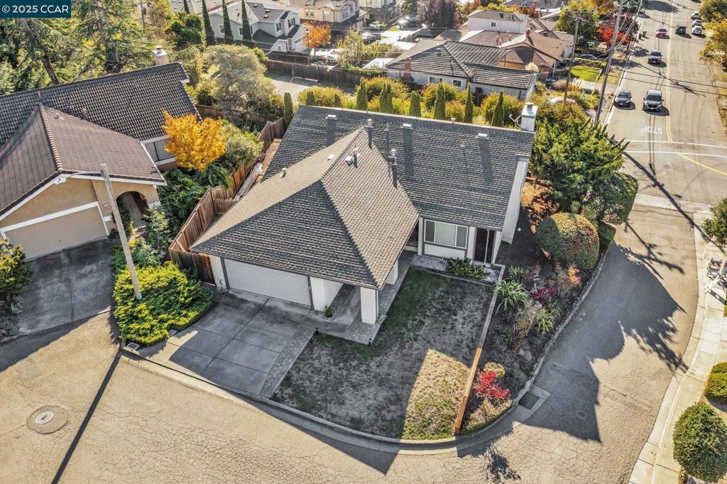 FAIRVIEW - Residential