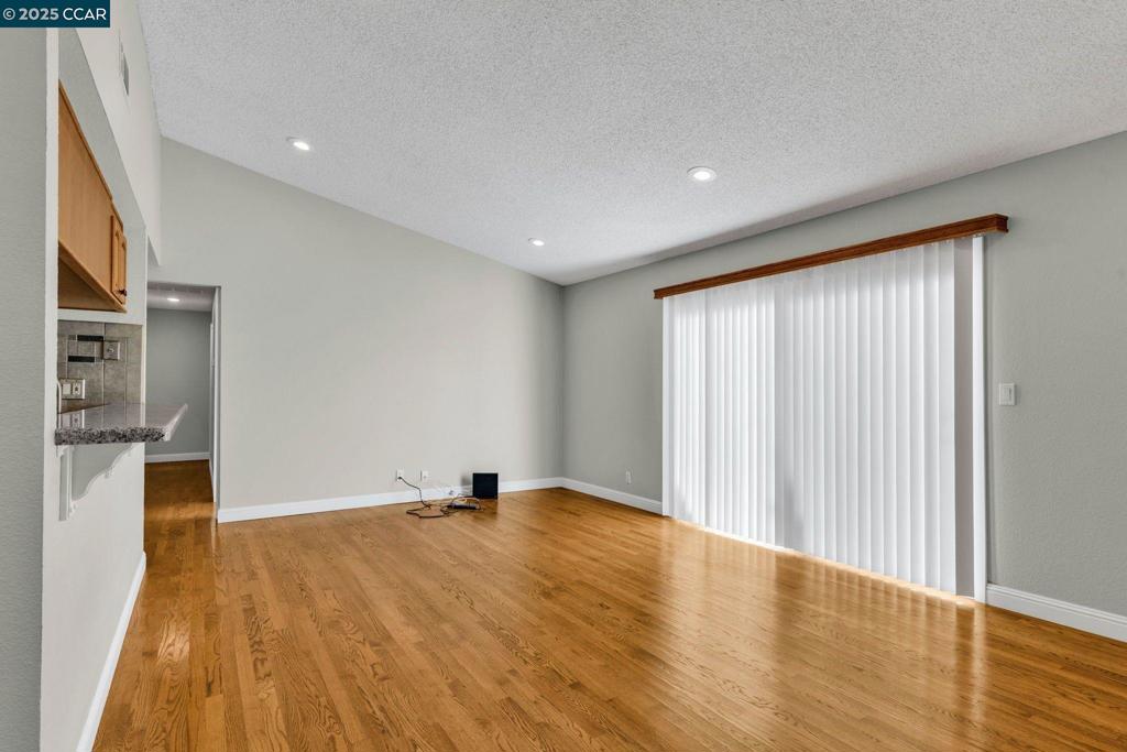 FAIRVIEW - Residential