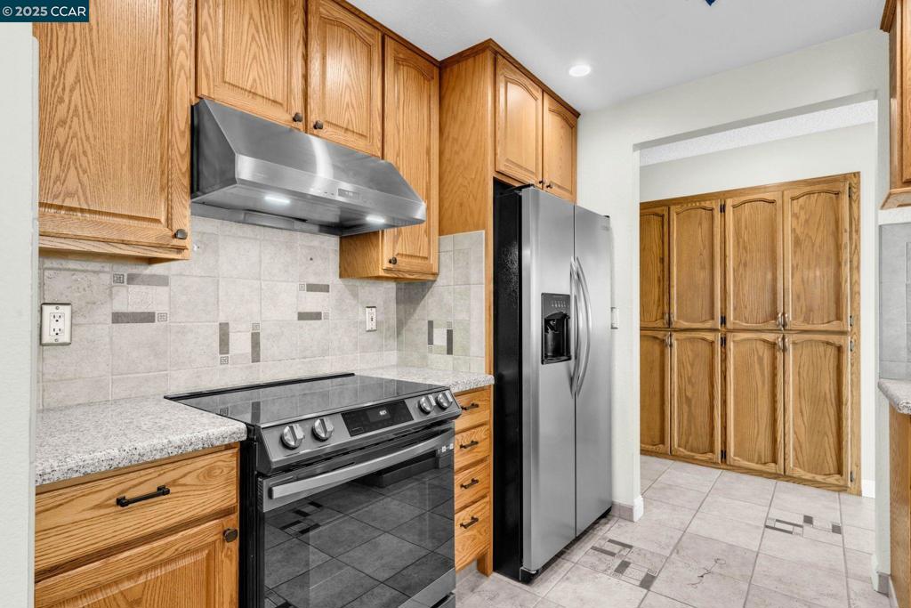 FAIRVIEW - Residential