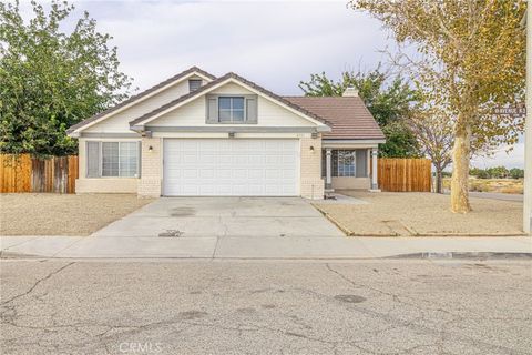 Photo of 2151 E Avenue K3, Lancaster, CA 93535 (MLS # SR25260964)