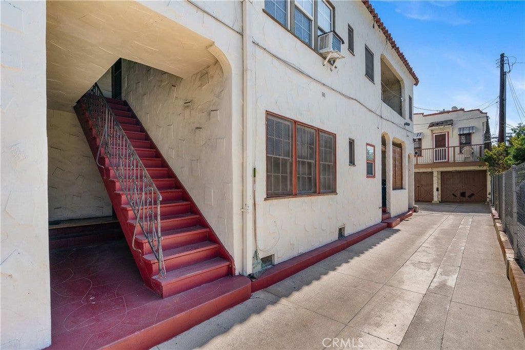436 S Soto