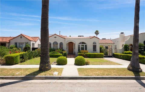 Photo of 208 S Carson RD, Beverly Hills, CA 90211 (MLS # SR26157279)