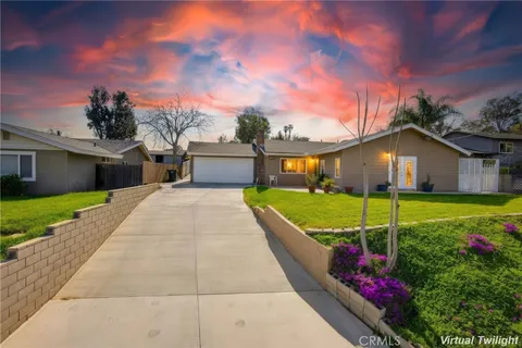 1090 4th St, Norco, CA 92860 - MLS#: PW26026370