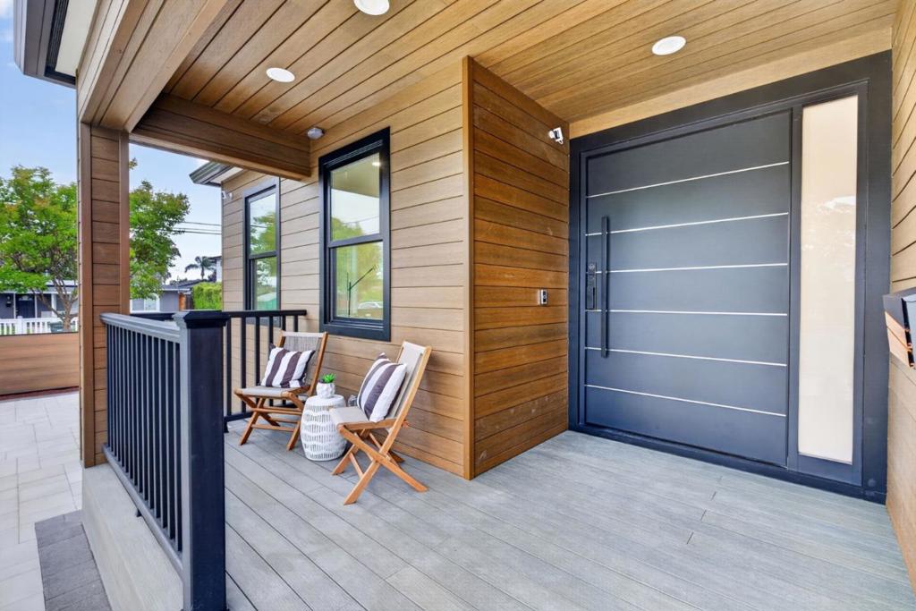 598 Madrone Avenue
