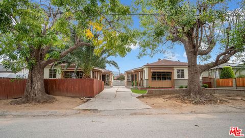 Photo of 10344 Oro Vista Avenue, Sunland, CA 91040 (MLS # 26774971)