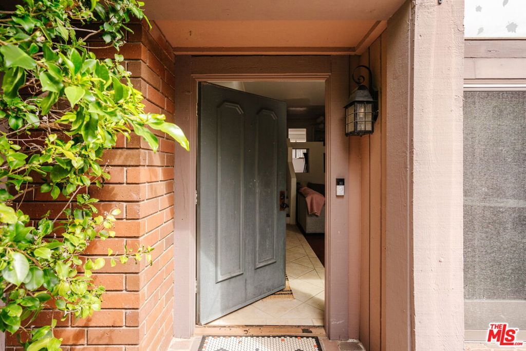 Photo of 4608 Glencoe Avenue #3, Marina Del Rey, CA 90292 (MLS # 26661223)