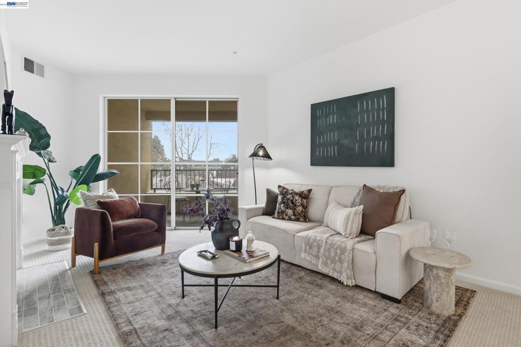 111 Saint Matthews Ave 304