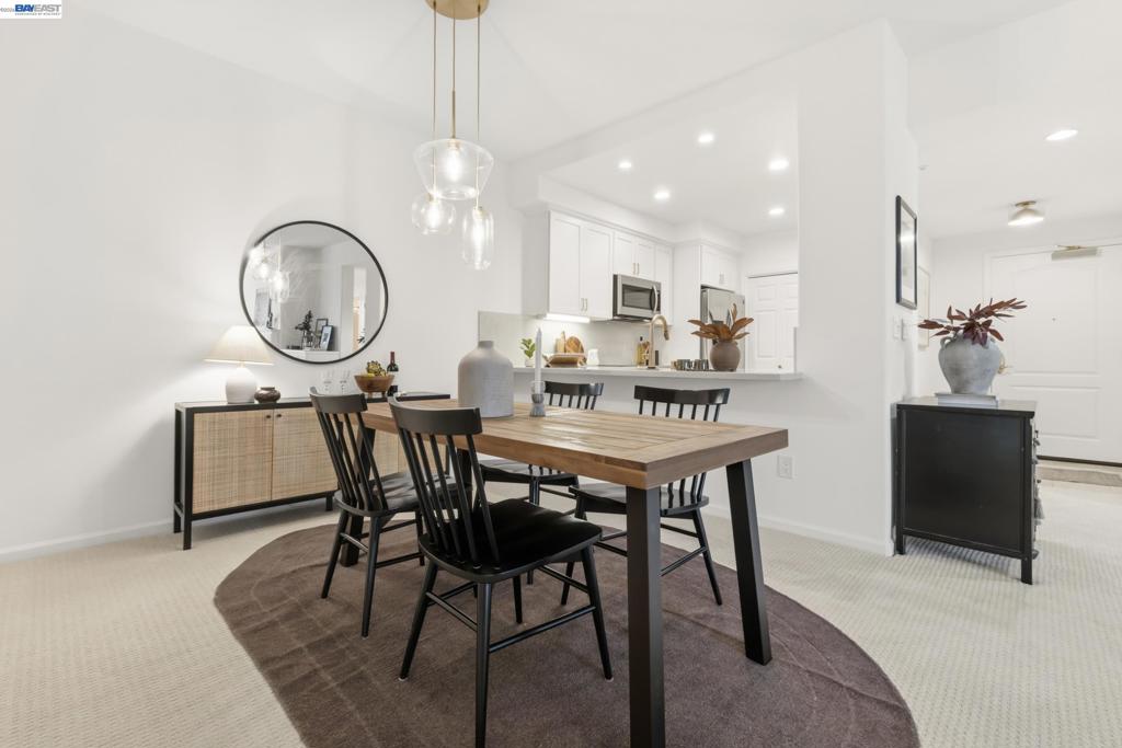 111 Saint Matthews Ave 304