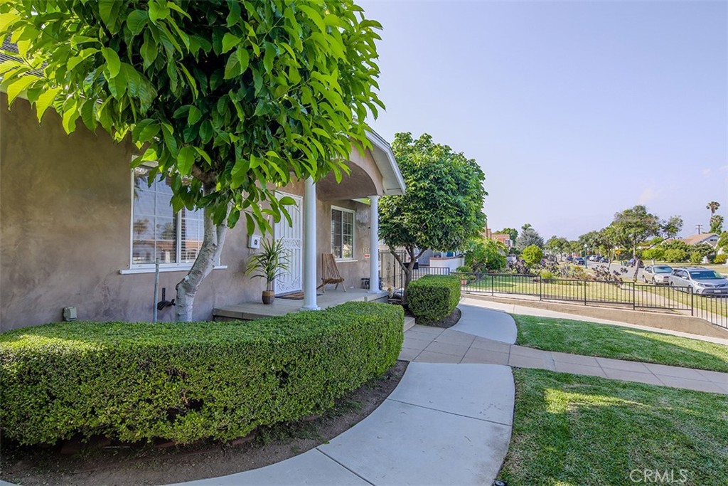 -1839 S 7th st