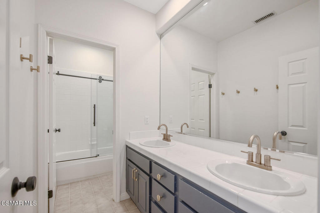 Sycamore Creeks-368 - 1003902 - Residential