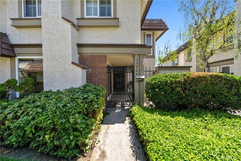 13966 Falmouth Westminster CA 92683