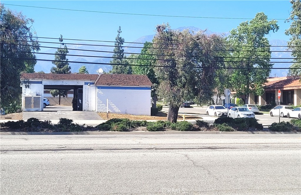 1385 W Foothill Boulevard