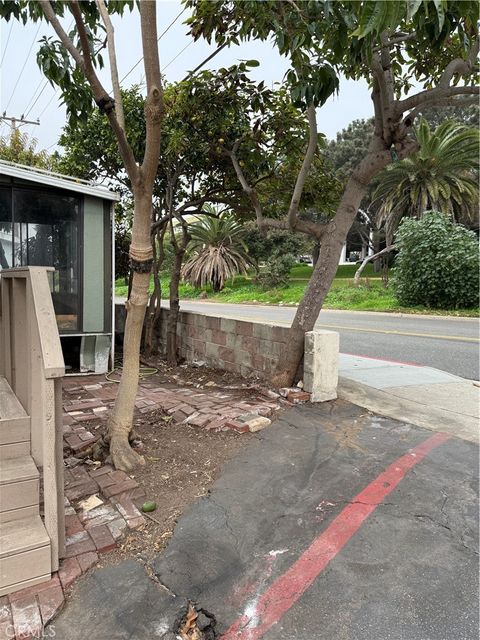 Photo of 531 Pier Avenue Ave, Hermosa Beach, CA 90254 (MLS # SB25259161)
