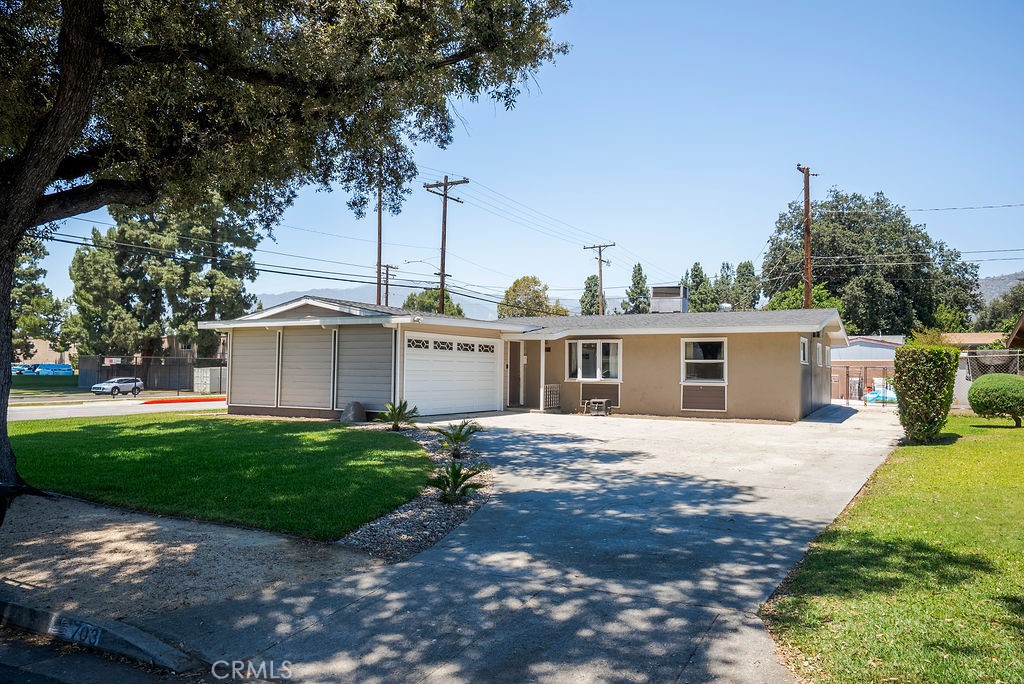 703 E Hollyvale Street