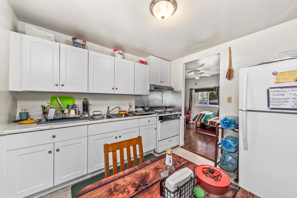 195 Montgomery Street # ABC