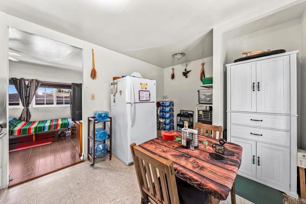 195 Montgomery Street # ABC