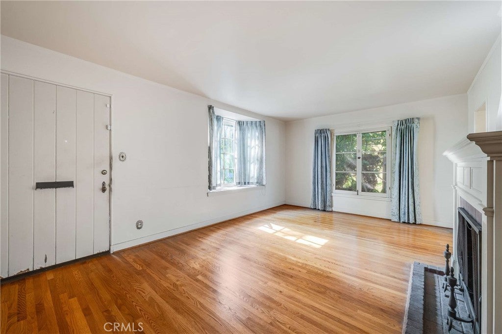 4235 Pepperwood