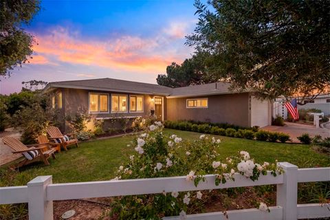 Photo of 4454 Bertha Ct Ct, San Diego, CA 92117 (MLS # 260011337SD)