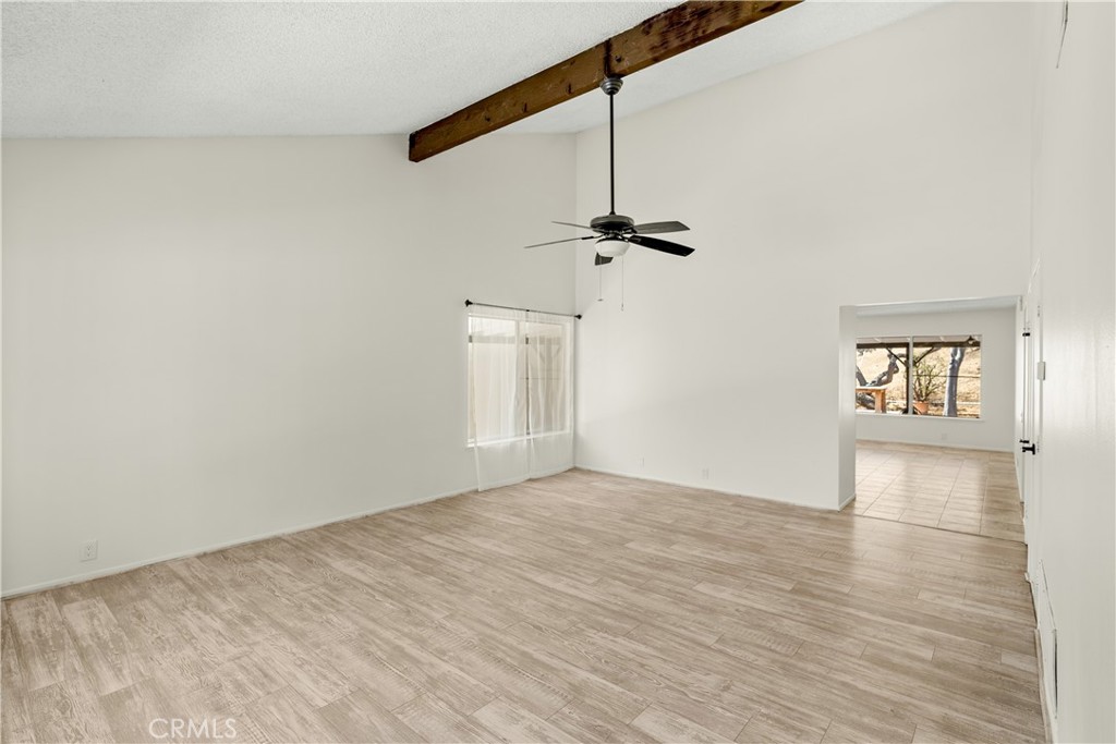 1824 Greenleaf Drive