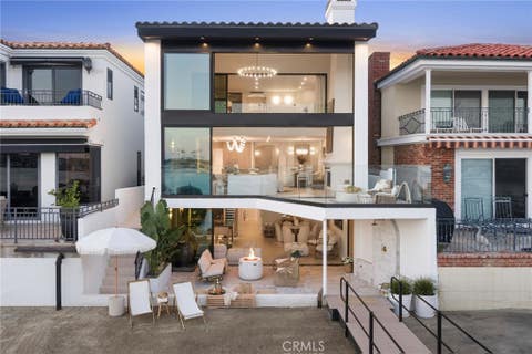 Photo of 809 Via Lido Soud, Newport Beach, CA 92663 (MLS # NP26157655)