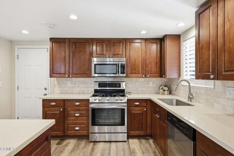 Tiny photo for 1231 Hibiscus Street, Oxnard, CA 93036 (MLS # V1-39390)