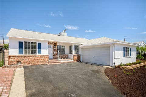 Photo of 9506 Sandusky Avenue, Los Angeles, CA 91331 (MLS # GD26187889)