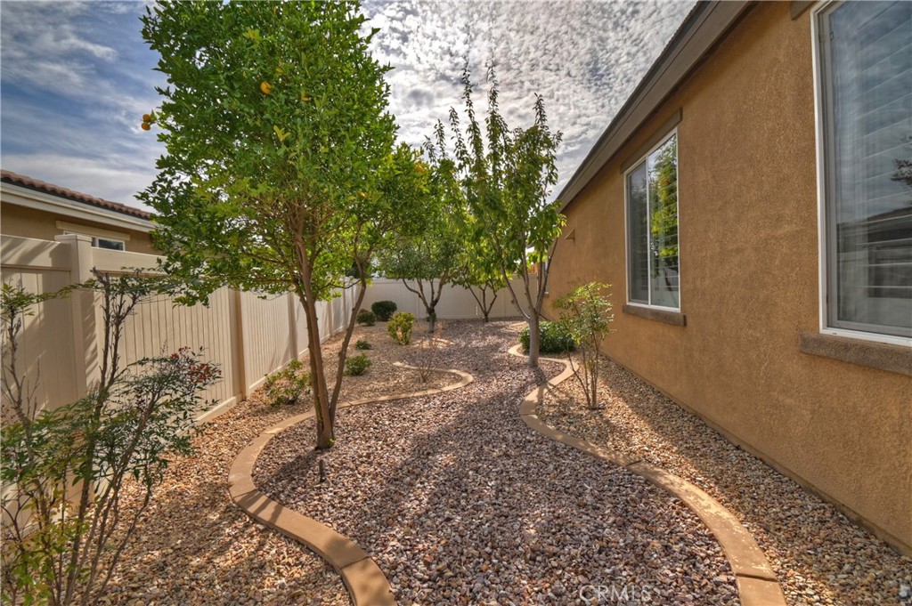 Four Seasons - Residential