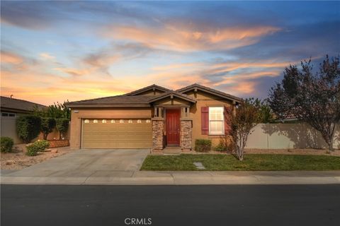 Photo of 1546 Tattlesall, Beaumont, CA 92223 (MLS # IG25259401)