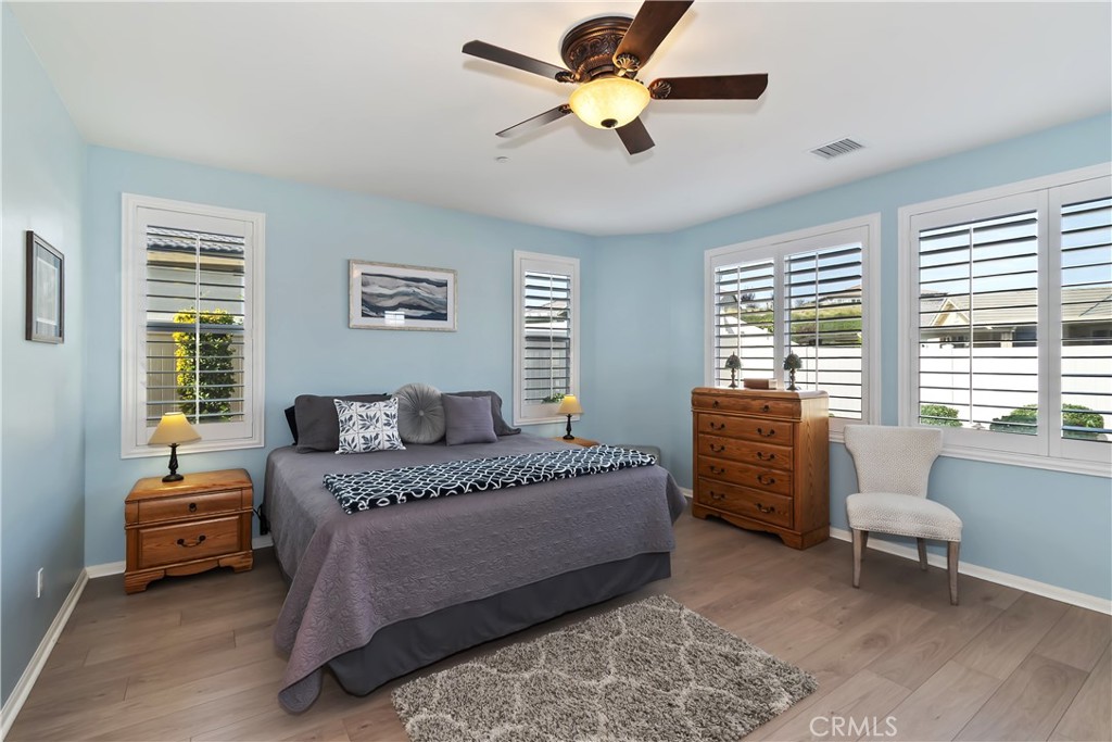 Four Seasons - Residential