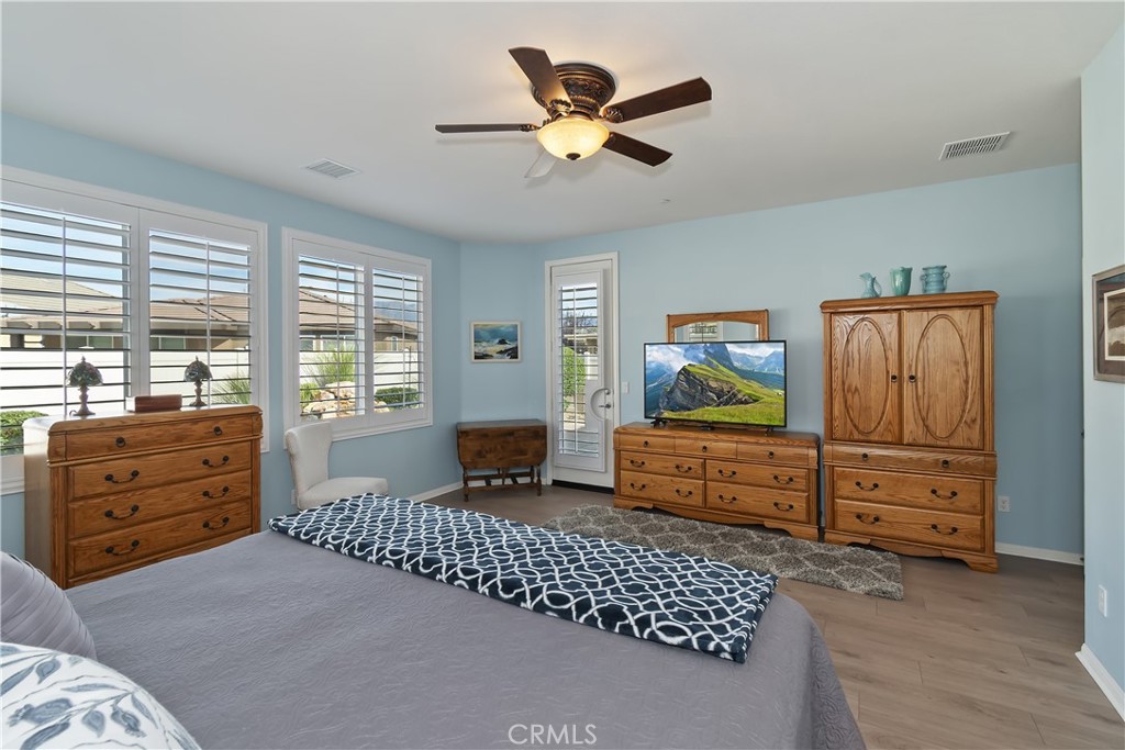 Four Seasons - Residential