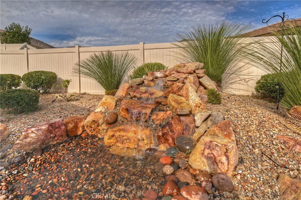 Four Seasons - Residential