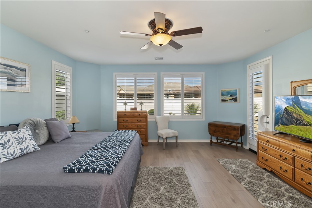 Four Seasons - Residential