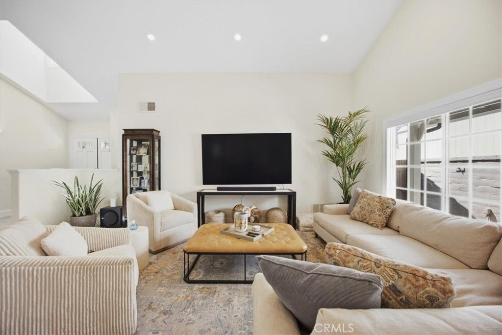 8 Lexington Way, Coto de Caza CA 92679 - Photo 8