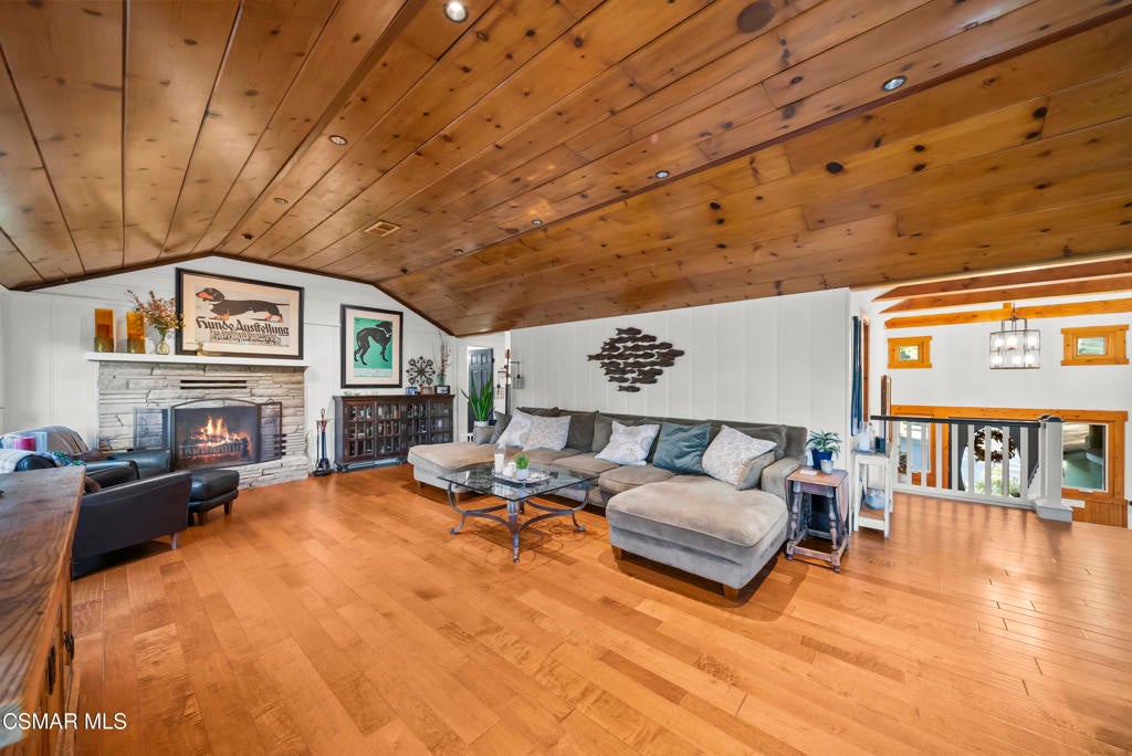 2315 Terrace Lane