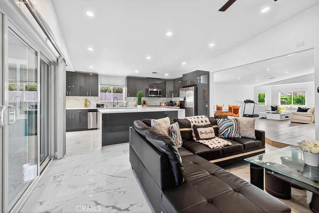 Panorama (33545) - Residential Lease