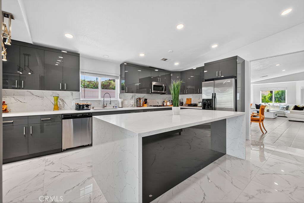 Panorama (33545) - Residential Lease