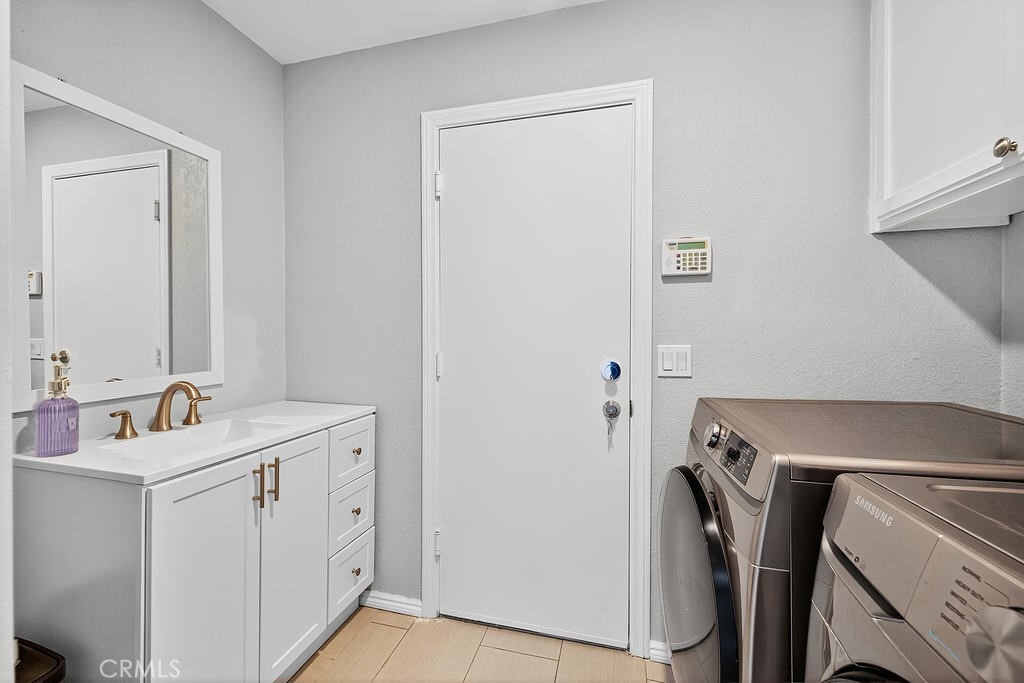 Panorama (33545) - Residential Lease