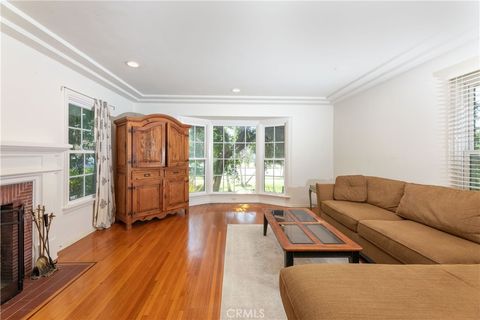 3766 Rose Avenue Long Beach CA 90807