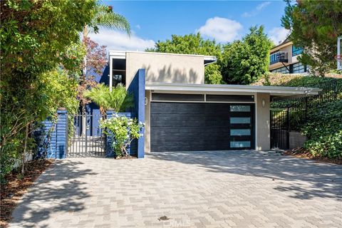 Photo of 14001 Summit Dr, Whittier, CA 90602 (MLS # PW25246311) Photo of 14001 Summit Dr, Whittier, CA 90602 (MLS # PW25246311)
