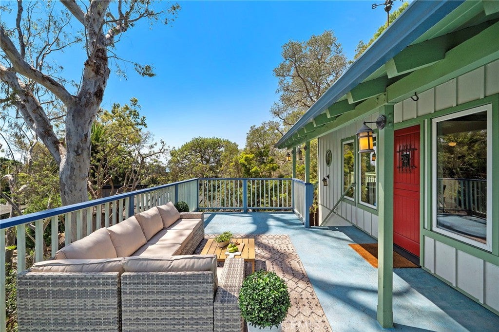 490 Arroyo Chico