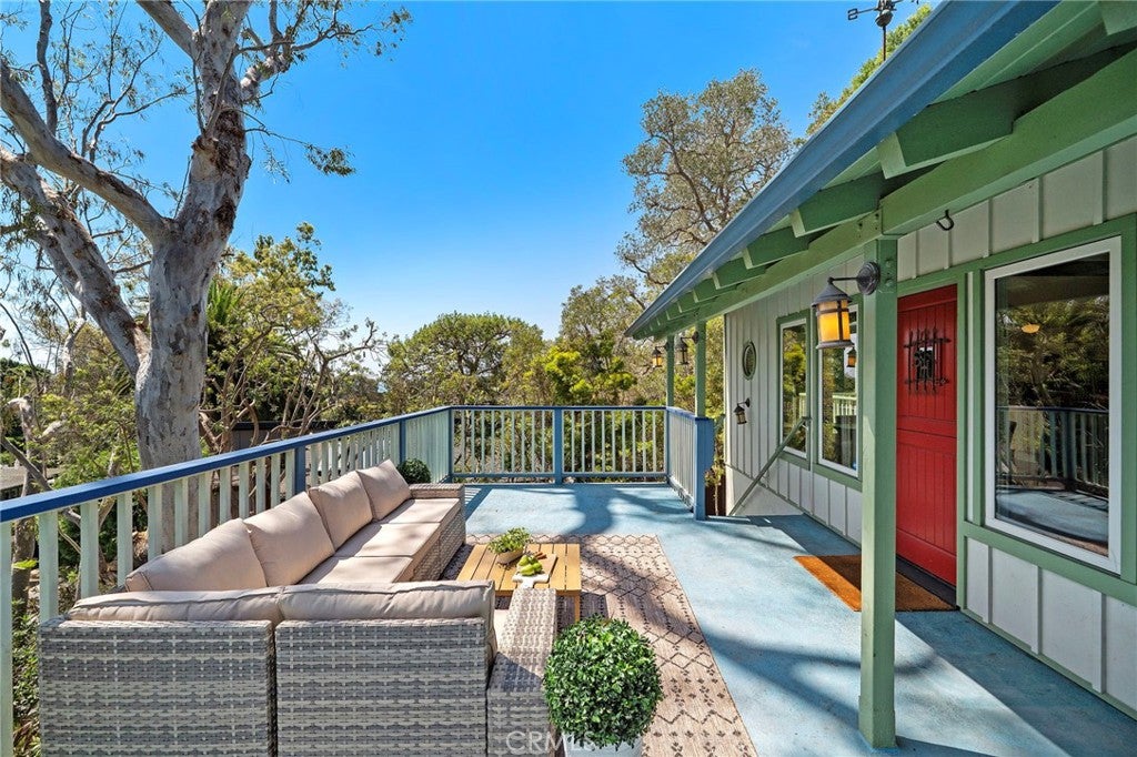 490 Arroyo Chico