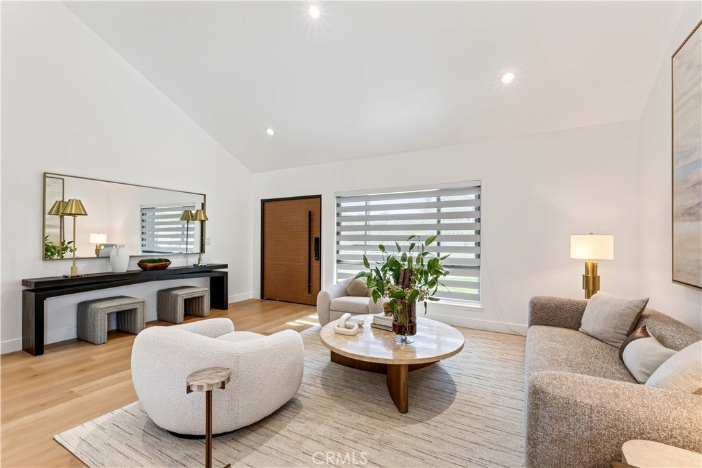 5381 Laverne Circle