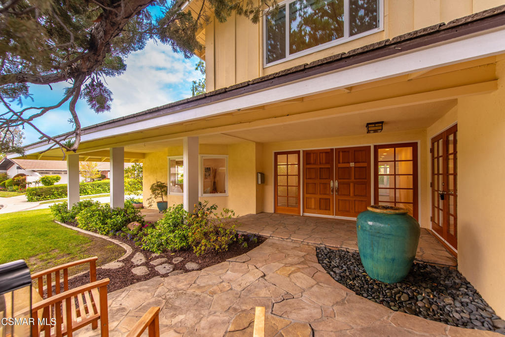 31922 Lyndbrook Court