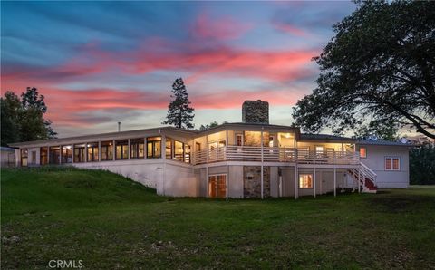 Photo of 4904 Sierra Pines Drive, Mariposa, CA 95338 (MLS # FR25255216)