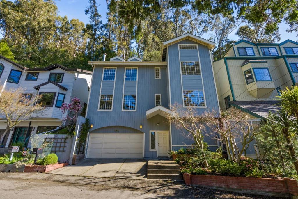 Escape to your private retreat at 1910 Arrowhead Drive, where the coveted Oakland Hills reveal their best-kept secret! This extraordinary 3-bedroom, 2.5-bath haven isn't just a homeit's your blank canvas for creating something spectacular. Golden California sunshine floods through expansive dual-pane windows and dramatic skylights, transforming every room into a luminous sanctuary. The soul-warming fireplace promises cozy evenings, while the spacious kitchen stands ready to become your culinary command center. The primary suite features a therapeutic jacuzzi tub with breathtaking, unobstructed views. Step outside into your own resort with multiple entertaining zones, charming decks, and elevated garden bedsperfect for weekend barbecues or quiet morning coffee moments. Tranquil seclusion meets city convenience! Montclair Village's boutique shops, top-tier schools, pristine parks, and adventure-ready hiking trails surround you, while Highways 13 and 24 keep you connected to everything the Bay Area offers. Your elevated lifestyle begins here!
