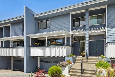 Photo of 653 Fox Court, Redwood City, CA 94061 (MLS # ML82048966)