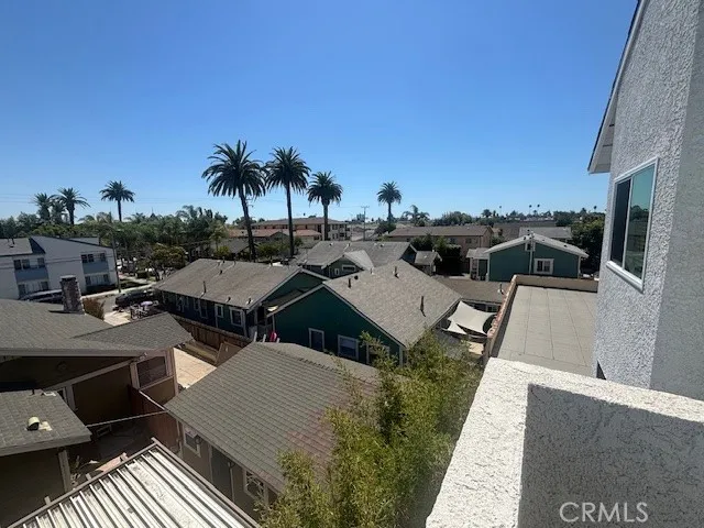 Long Beach, California 90802, United States, 2 Bedrooms Bedrooms, ,2 BathroomsBathrooms,Residential,Active,206236