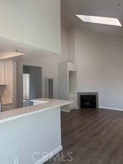 Long Beach, California 90802, United States, 2 Bedrooms Bedrooms, ,2 BathroomsBathrooms,Residential,Active,206236