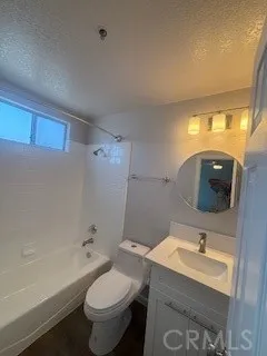 Long Beach, California 90802, United States, 2 Bedrooms Bedrooms, ,2 BathroomsBathrooms,Residential,Active,206236