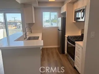 Long Beach, California 90802, United States, 2 Bedrooms Bedrooms, ,2 BathroomsBathrooms,Residential,Active,206236